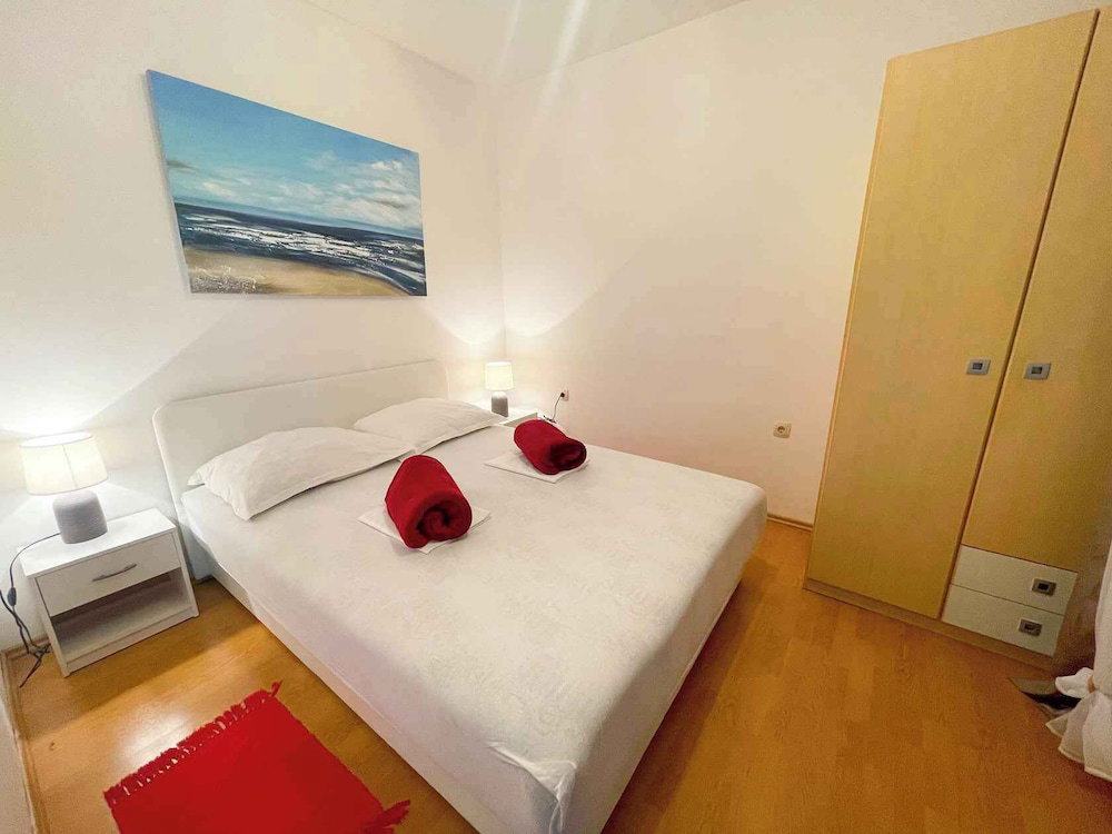 Apartment Irena 1