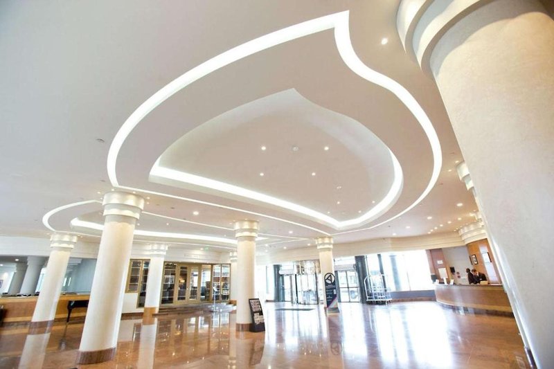 Hampton By Hilton Paris Charles De Gaulle Airport