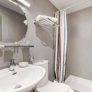 Hotel Crystal Hotel cazare Levallois-Perret