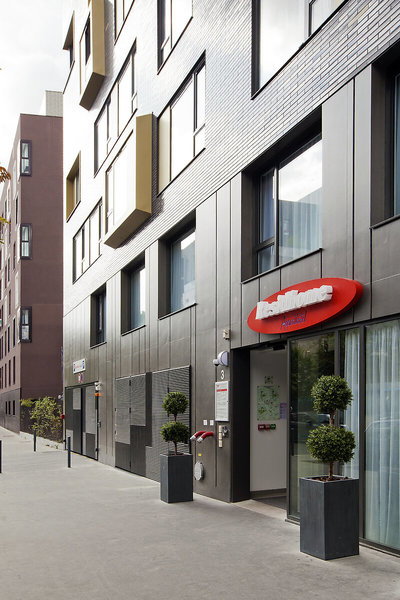 Hotel Residhome Paris Asnières Park