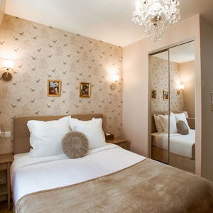 Hotel La Maison Gobert cazare Paris
