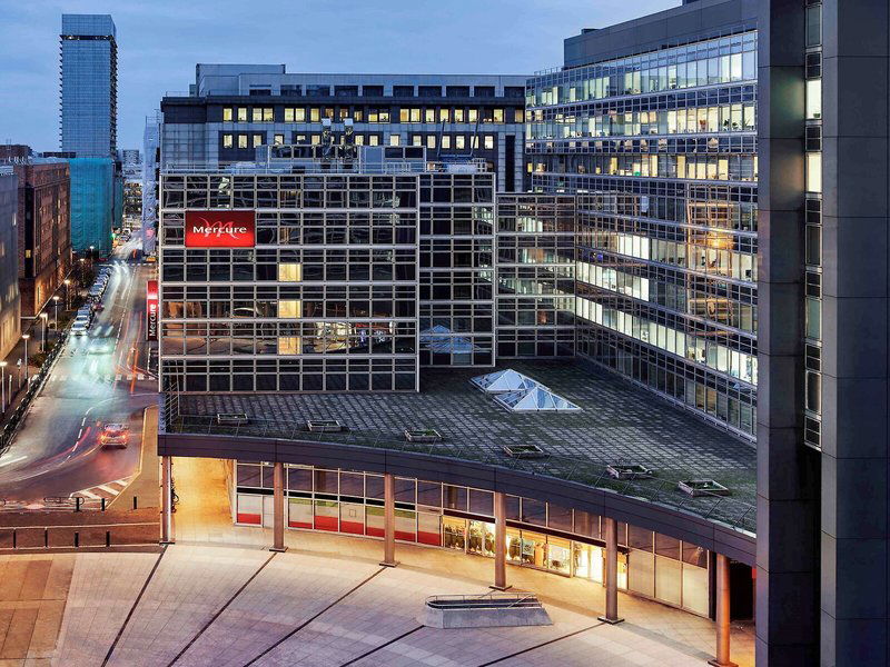 Hotel Résidence Mercure Paris La Défense Grande Arche