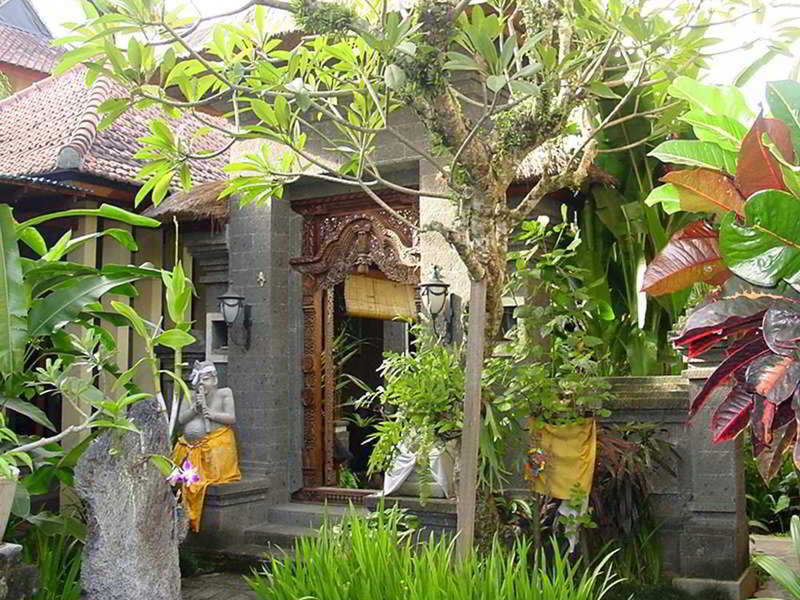 Hotel Putu Bali Villa