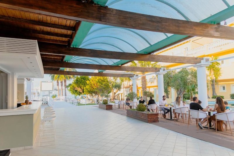 dal travel Ionian Blue Beach Hotel