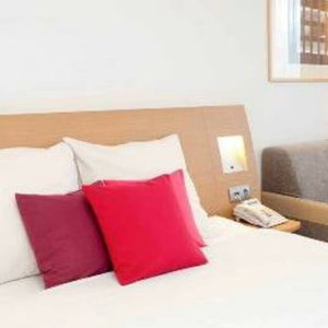 Hotel Novotel Massy Palaiseau cazare Palaiseau