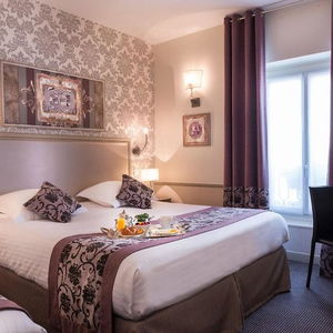 Hotel Monceau Wagram cazare Paris