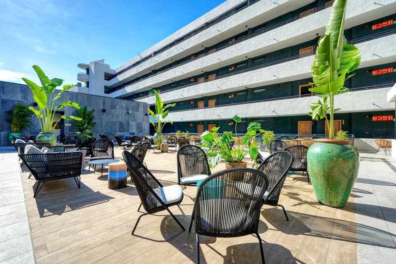 dal travel Hovima Suites Costa Adeje