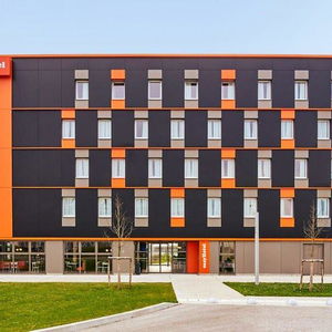 Sejur Easyhotel Paris Charles De Gaulle Villepinte vacanta Paris