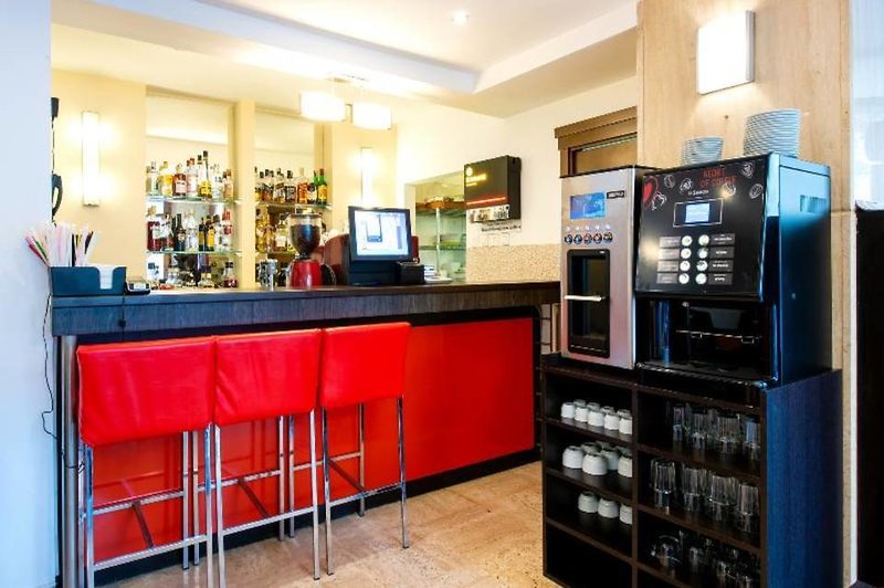 Hotel Duke Armeneasca