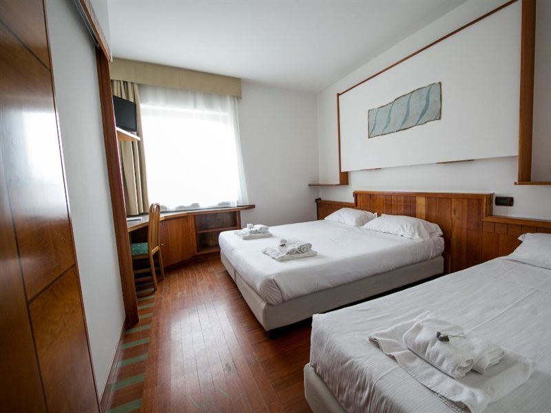 Hotel Carlo Felice