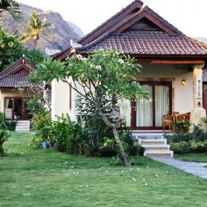 Hotel Arya Amed Beach Resort cazare Amed