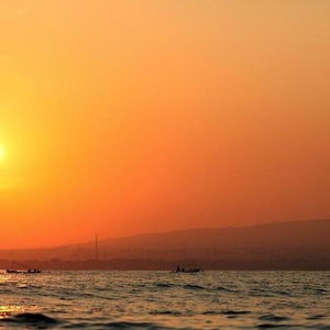 Hotel Puri Saron Baruna Beach Cottages cazare Lovina Beach