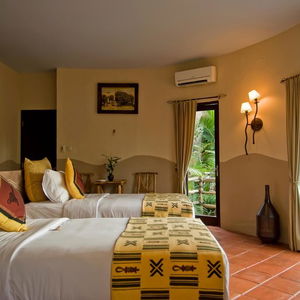 Hotel Mara River Safari Lodge cazare Gianyar