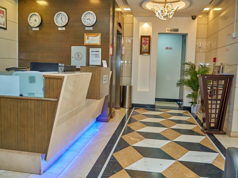 Grand Square Hotel