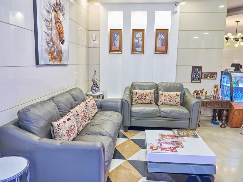 Grand Square Hotel
