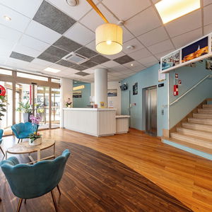 Hotel Ibis Styles Marseille Centre Prado Place Castellane cazare Marseille