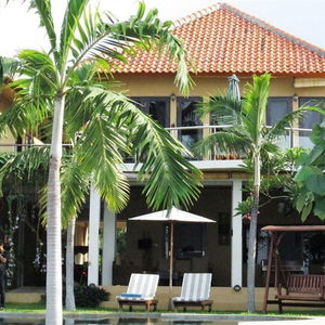 Hotel Dolphin Beach Bali cazare Singaraja
