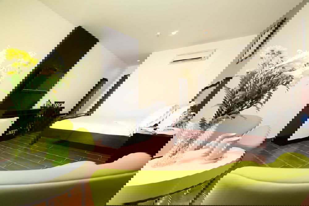 Hotel Crossroads Hotel