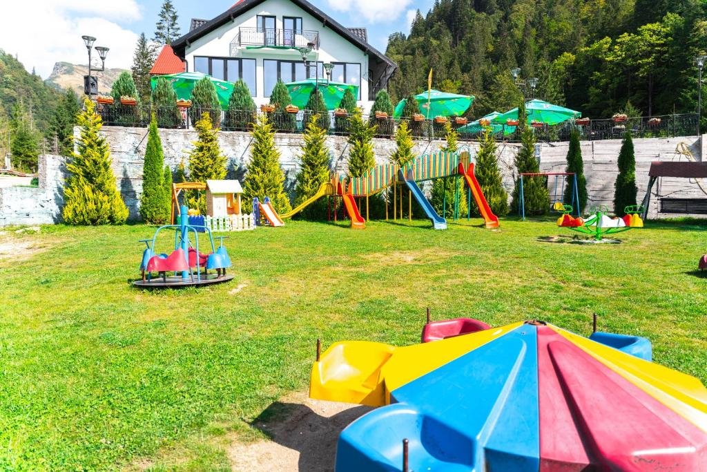 Hotel Piscul Negru