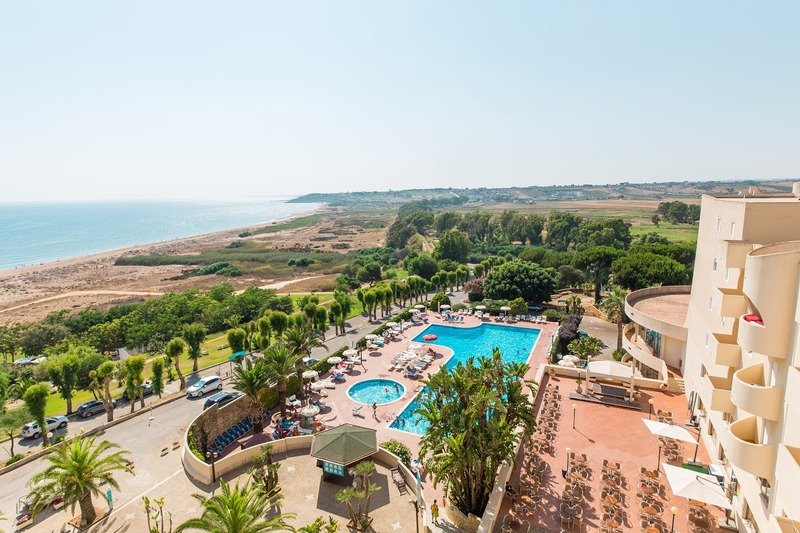 Hotel Paradise Beach Resort