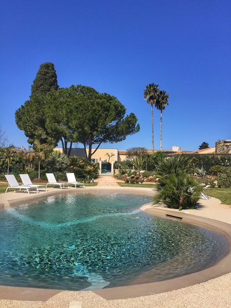 Donna Coraly Resort