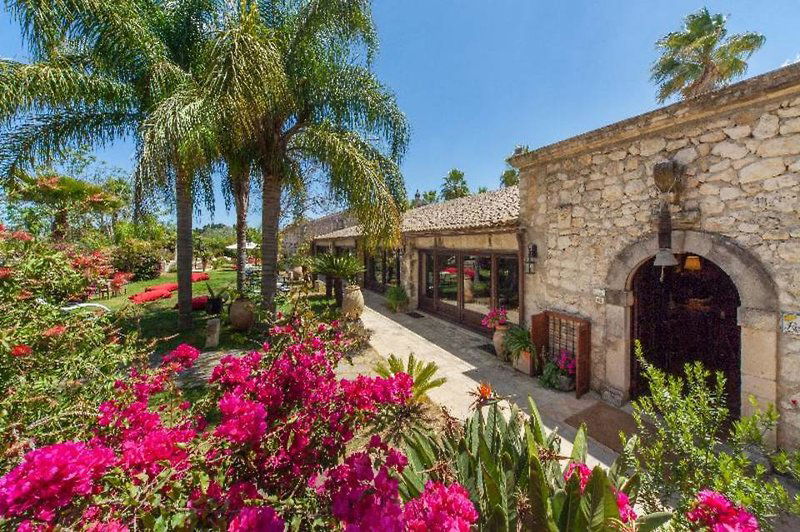 Hotel Villa Dei Papiri