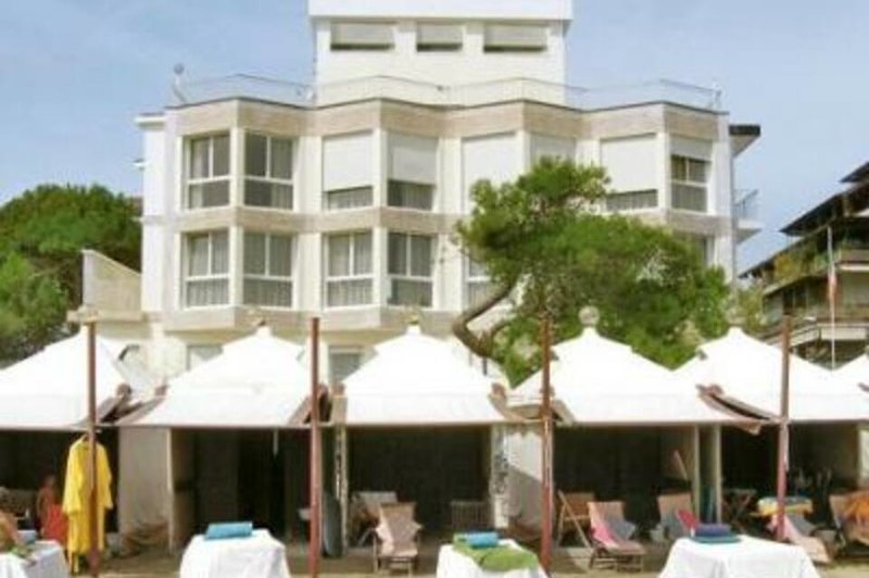 Hotel Petit Palais