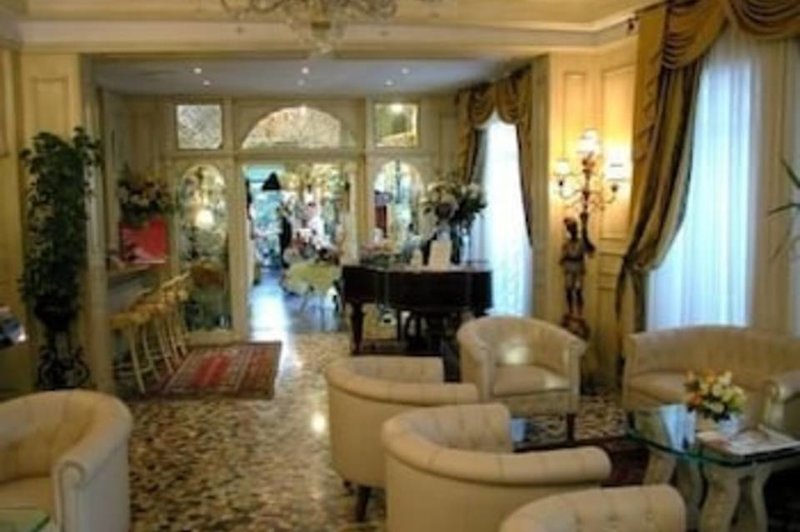 Hotel Riviera