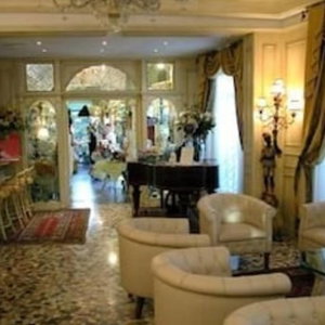 Hotel Riviera cazare Lido