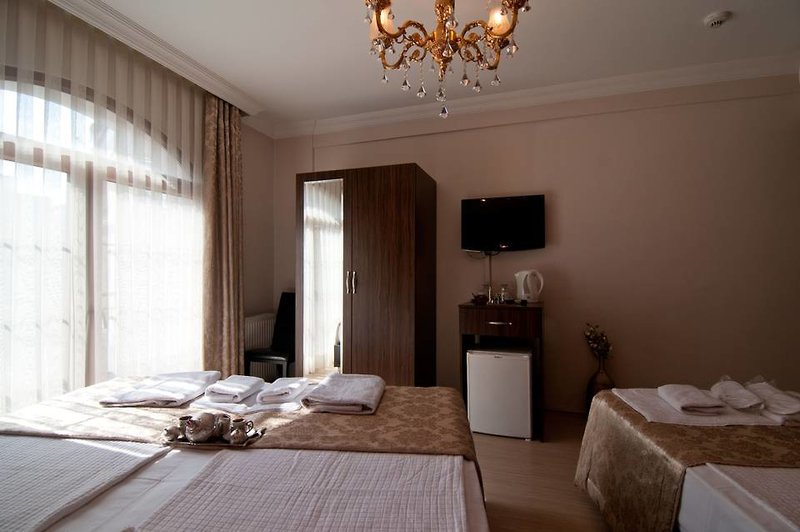 Magnificent Hotel