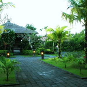 Hotel D' Kubu Pratama cazare Nusa Dua