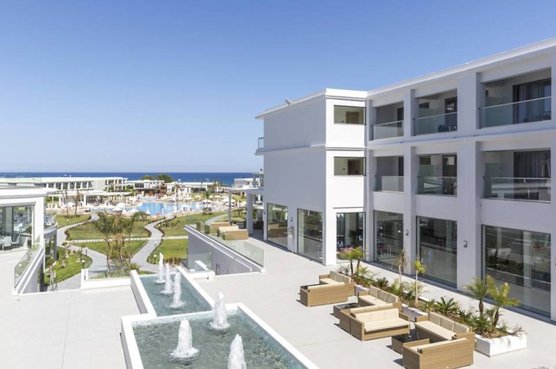 dal travel Asterias Beach Resort