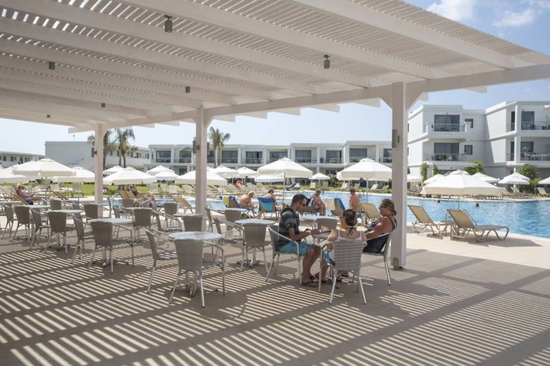 dal travel Asterias Beach Resort