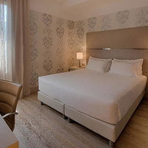 Hotel Nh Firenze cazare Indiana