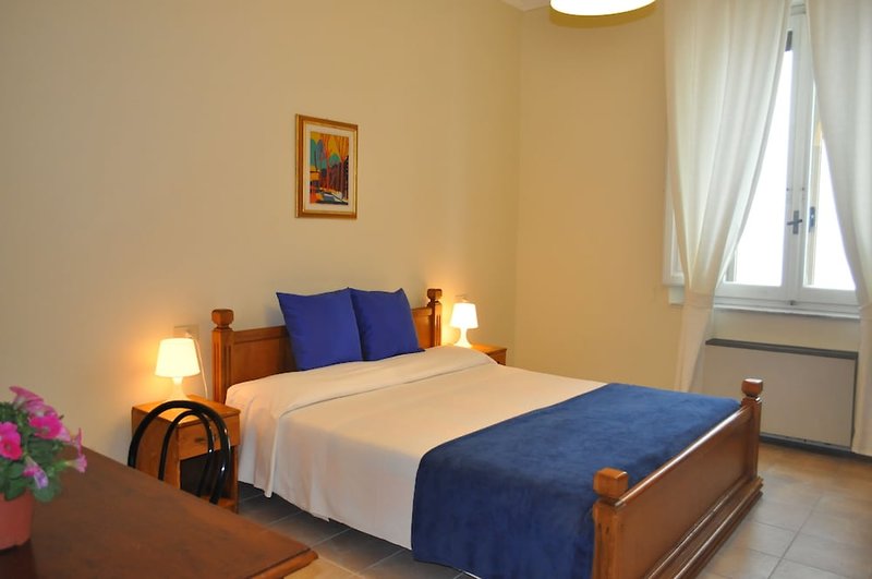 Hotel Youth Firenze 2000