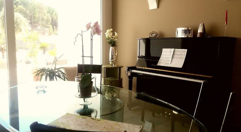 B&B Sorahnia Design House