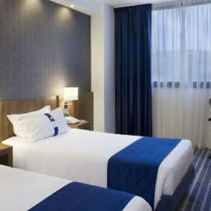 Hotel Holiday Inn Express Campo De Gibraltar - Barrios cazare Costa de la Luz