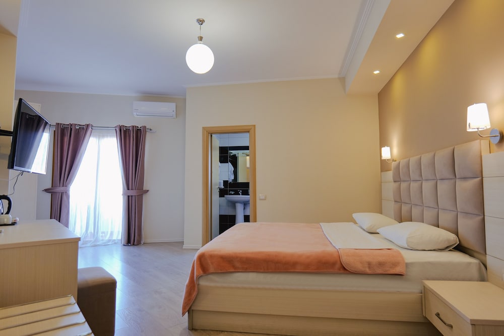 Hotel Mediterrane Sarande