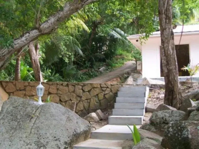 Hotel Pebbles Cove Villa