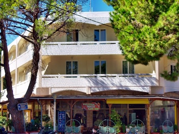 Hotel Fantasia Hotel Apartments