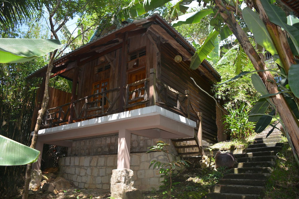 Ancarine Beach Resort