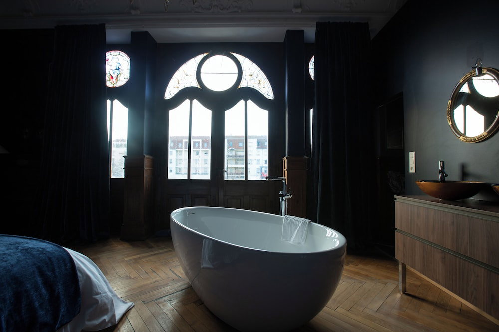 1834 & Spa