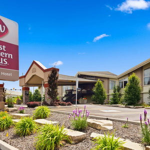 Hotel Best Western Plus Durham Hotel & Conference Centre cazare Oshawa