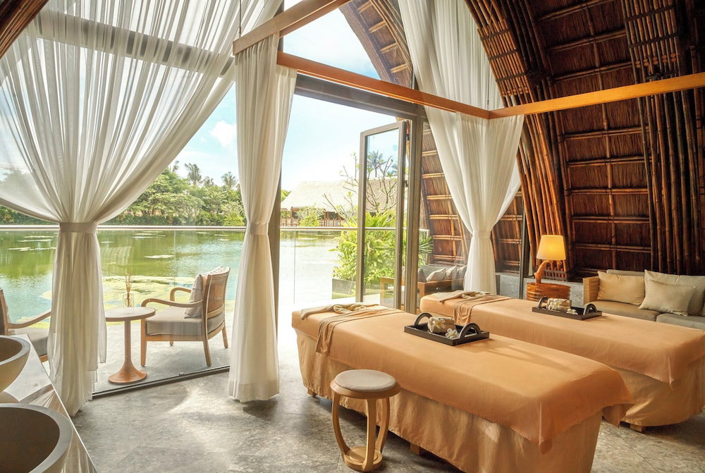 Intercontinental Phu Quoc Long Beach Resort