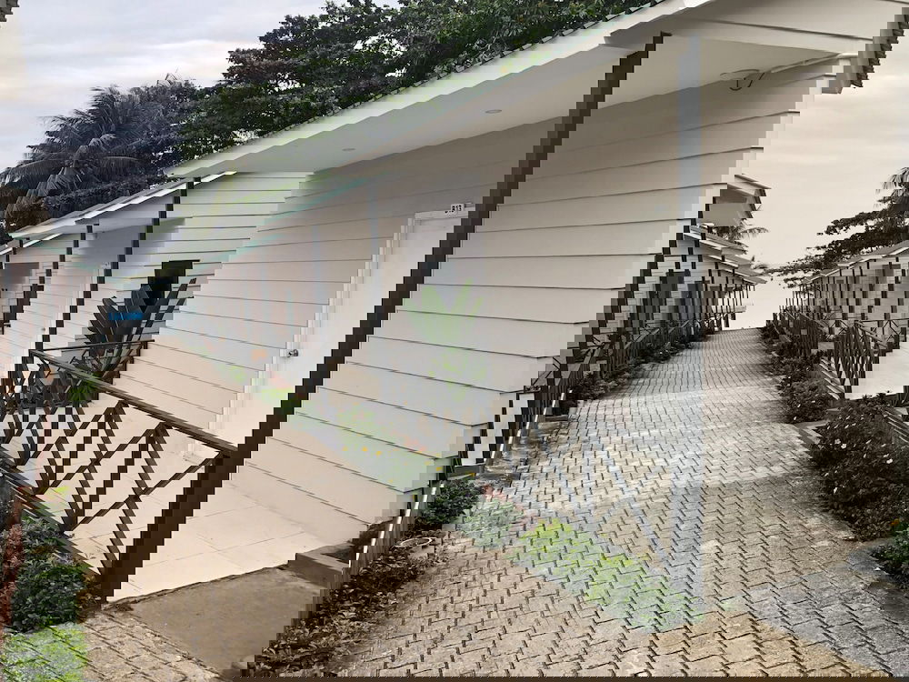 Hotel Phu Van Resort & Spa