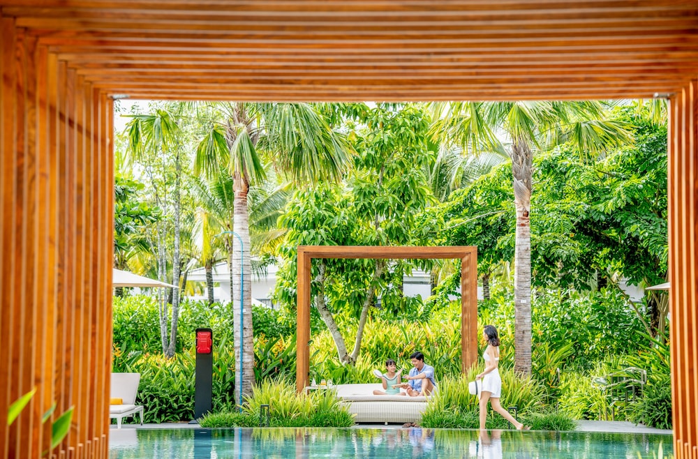 Crowne Plaza Phu Quoc Starbay