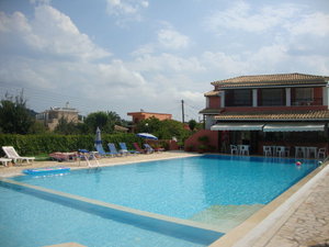 Hotel Bruskos Hotel & Suites cazare Corfu (toate statiunile)
