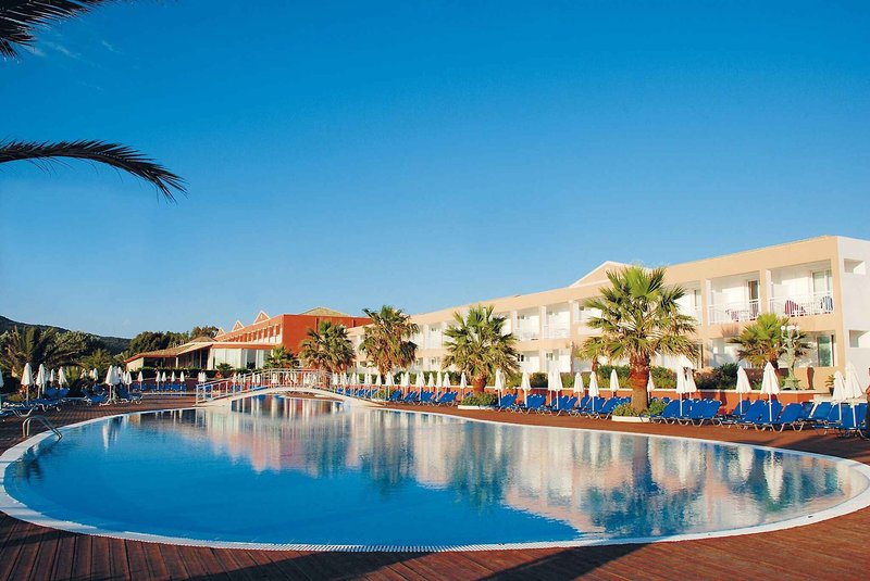 dal travel Sandy Beach Resort