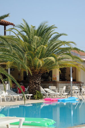 Hotel Captain's Studios & Apartments cazare Kavos