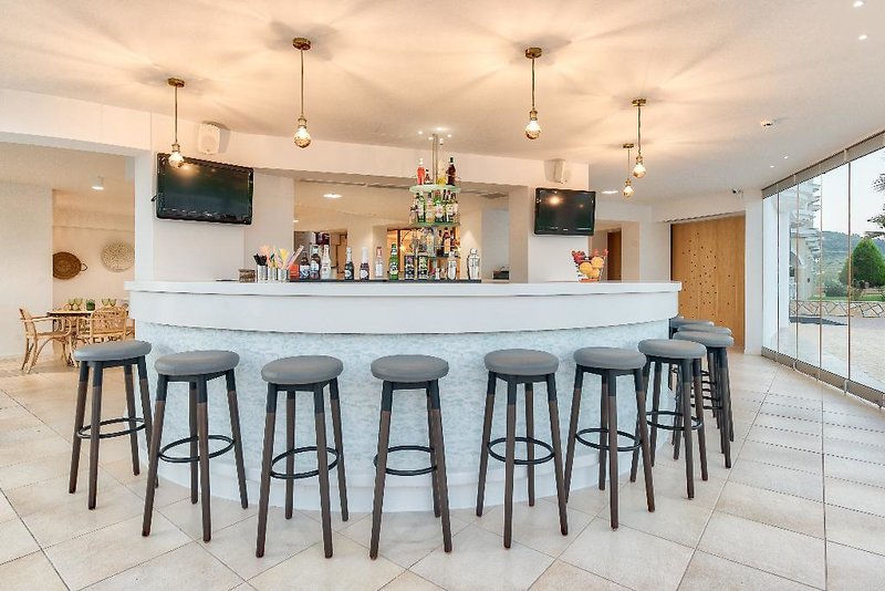 Arkadia Luxury Hotel Apartments